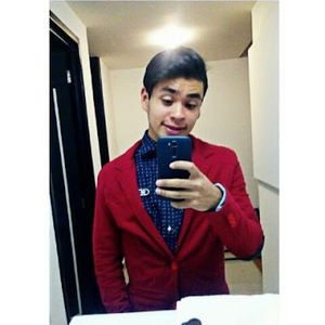 Meet your Posher, Luis emanuel